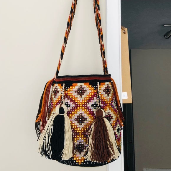 Wayuu Tribe Handbags - Authentic handmade Wayuu bag/ Brown tones/ shiny stones, size S.